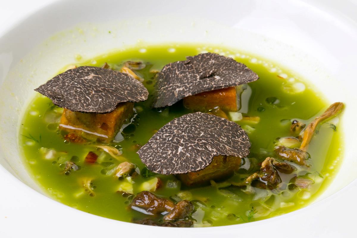 Black truffle broth — ready-to-regenerate